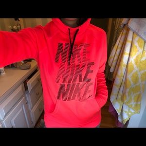 Nike thermafit hoodie - Small
